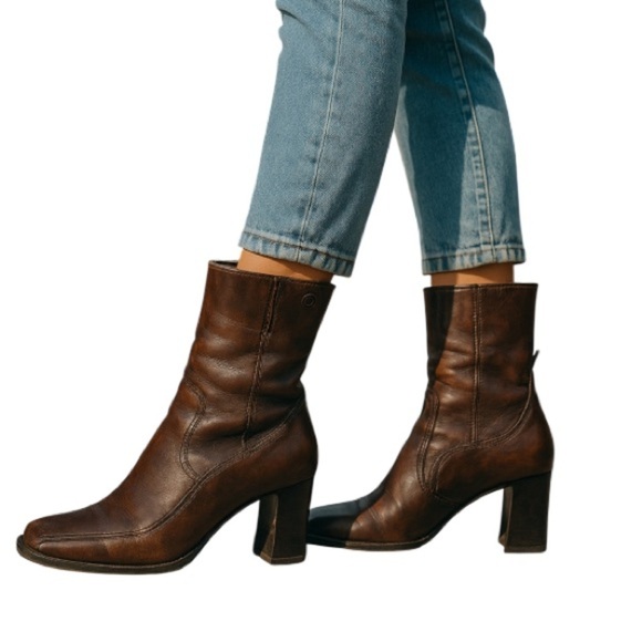 VINTAGE Y2K Spring Distressed Brown Leather Square Toe Over the Ankle Boots 36 - Picture 1 of 16